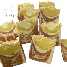 Load image into Gallery viewer, Dry Tobacco & Hay